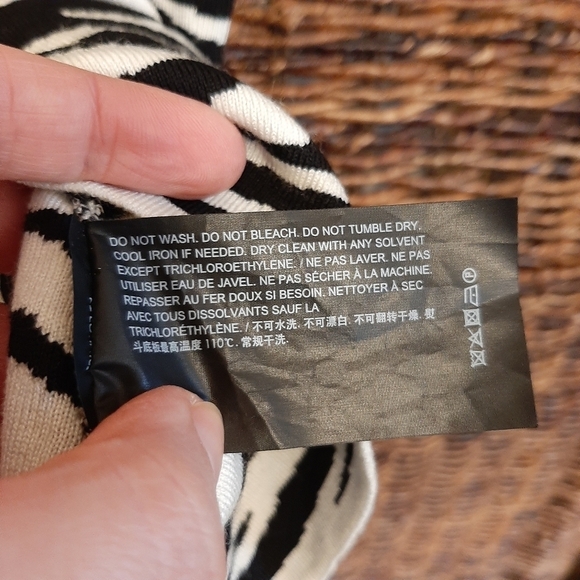 Theory Zebra Knit Wool Short Sleeve Mock Neck Sweater Tee Shirt Women's P Small - Picture 6 of 6